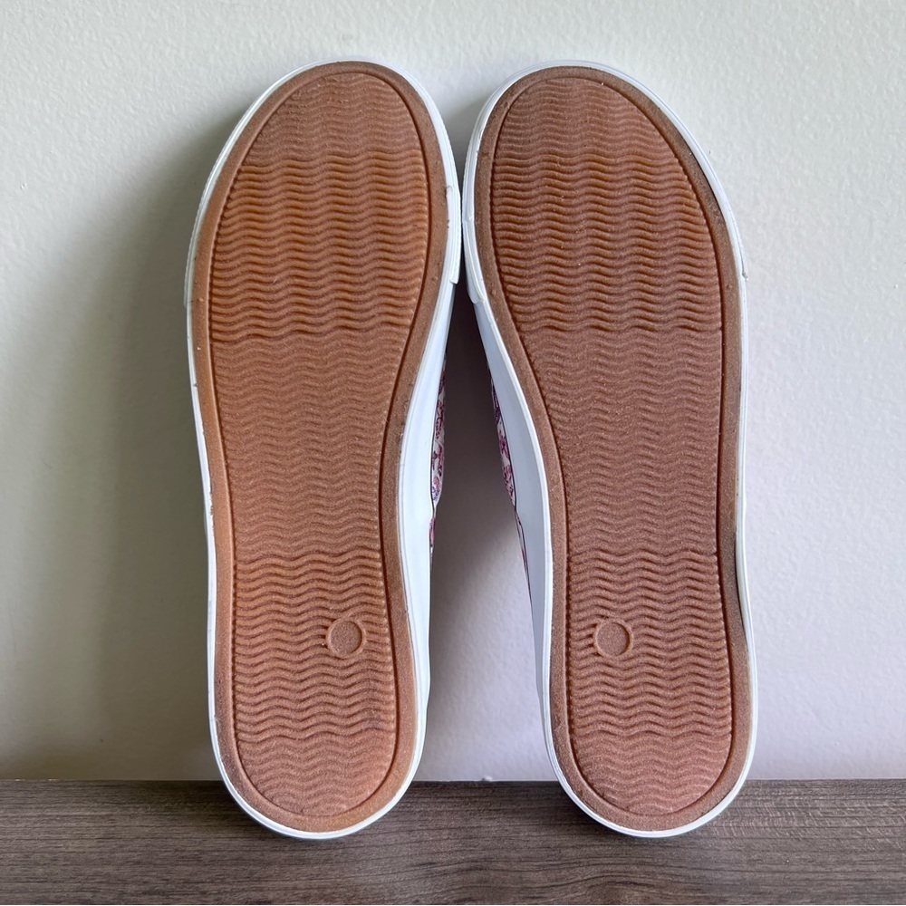 Isaac Mizrahi NEW Women's Butterfly Low Top Sneakers Size 10 #333 - Picture 10 of 10